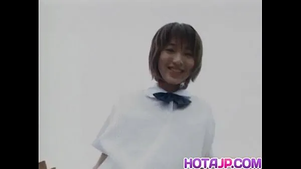 Akane Yoshizawa in uniform gives blowjob Tiub hangat besar