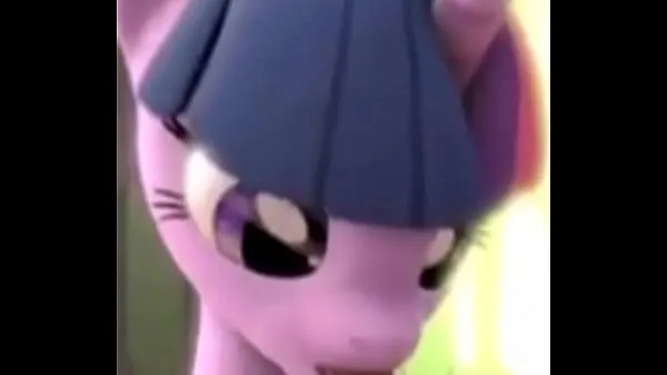 Gros MLP Twilight Sparkle sucks tube chaud