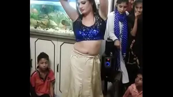 Hot Sexy Indian Girl Dance أنبوب دافئ كبير