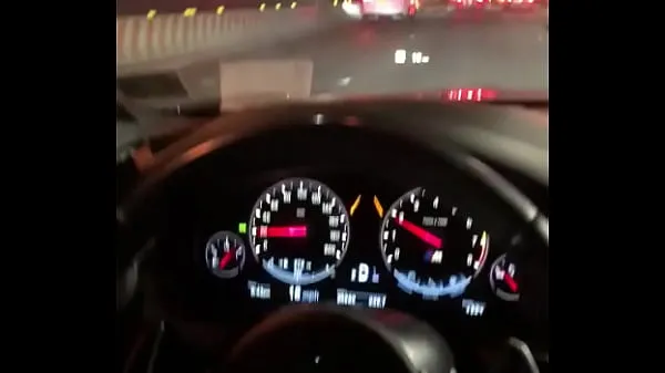 بڑی NYC Road Head in a BMW M5 گرم ٹیوب