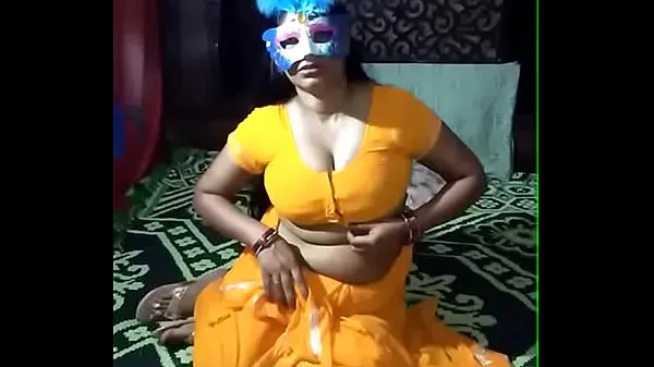 Stort indian hot aunty show her nude body webcam s ex video chatting on chatubate porn site enjoy on cam fingering in pussy hole and cumming desi garam masala doodhwali chubby indian varmt rör