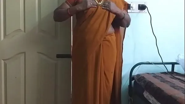 Suuri desi indian horny tamil telugu kannada malayalam hindi cheating wife wearing saree vanitha showing big boobs and shaved pussy press hard boobs press nip rubbing pussy masturbation lämmin putki