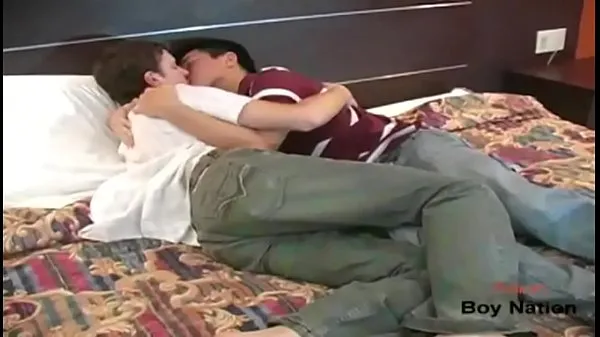 Stort Asian twink gets virgin white ass varmt rør