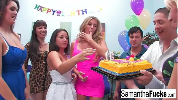 Grote Samantha celebrates her birthday with a wild crazy orgy warme buis