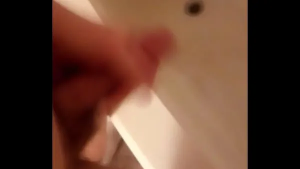 Suuri Cum over tub. I cum to much had to do in tub lämmin putki