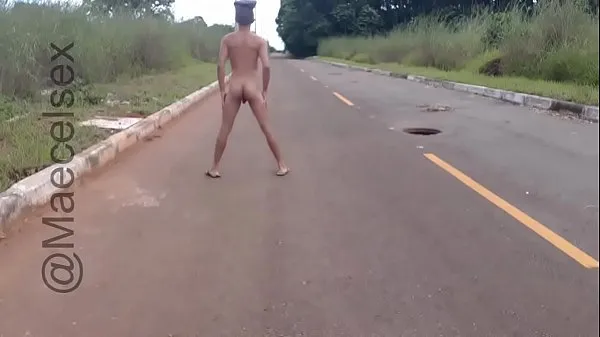 큰 walking naked in the street 따뜻한 튜브