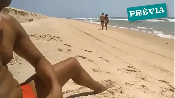 Grande PAUZUDO IN SPIAGGIA - PREVIAtubo caldo