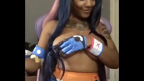 Stort Gym leader Nessa wants to battle?! Twitch streamer Milkyquartzmoo cosplay cutie varmt rør