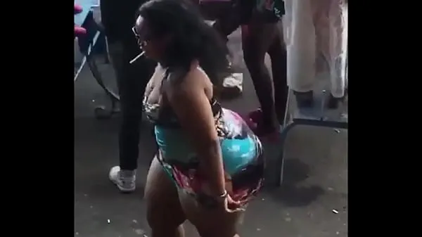 Gros Big Booty African Queen Twerk Upskirt tube chaud