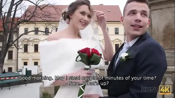 ใหญ่ HUNT4K. Cameraman meets teen couple in Prague and offers good money ท่ออุ่น