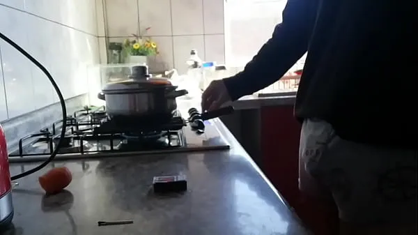 Nagy Masturbating While I Cook For My stepmother meleg cső