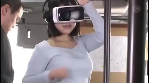 大Cute Asian Gets Fucked On The Bus Wearing VR Glasses 3 (har-064暖和的管道