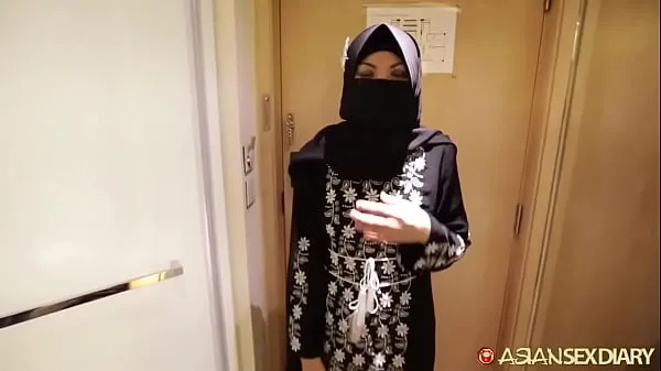 18yo Hijab arab muslim teen in Tel Aviv Israel sucking and fucking big white cock Tiub hangat besar