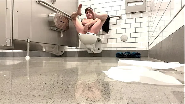 Veľká MASTURBATING IN PUBLIC TOILET COMPILATION teplá trubica