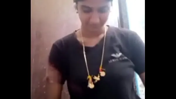 Duża Sumathy - Newly married chennai tamil aunty show boobs on video call (with audio ciepła tuba