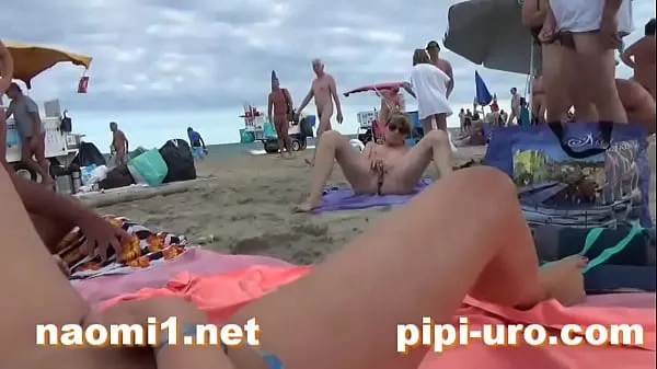 Big girl masturbate on beach warm Tube