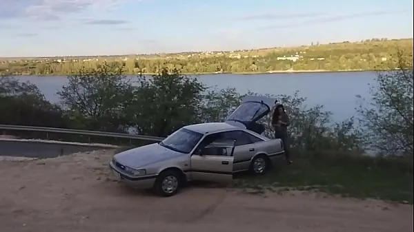 Velika Twice pissing Retro Car TOW BAR before ORGASMIC FUCK it topla cev
