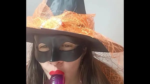 Gran My Friend's Wife Is a Witch on Halloween She Gets Hot and Masturbates for Metubo caliente